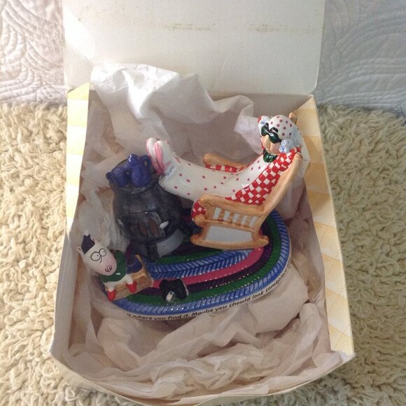 Vtg. Signed Maxine/Floyd Rocking Chair T-light Holder; Nostalgic, Funny, Iconic - Picture 9 of 9